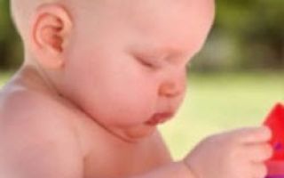 Пятна на теле у новорожденного: виды, причины появления