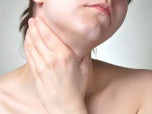Фолликулярная опухоль щитовидной железы: симптомы, прогноз и лечение